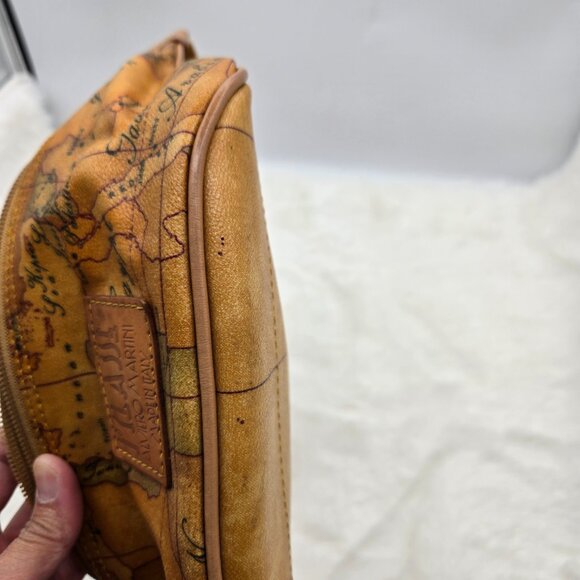 Alviero Geo Classic Waist Pouch - Picture 10 of 12